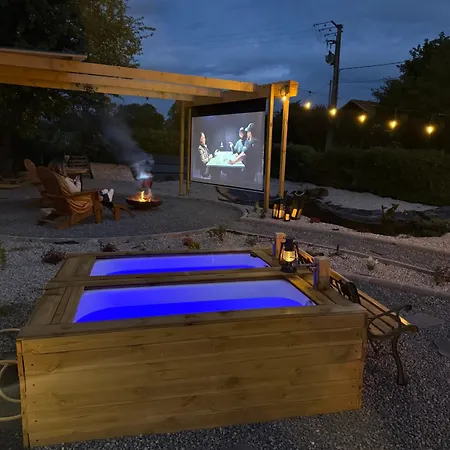 Verriere Insolite Avec Jacuzzi Et Sauna